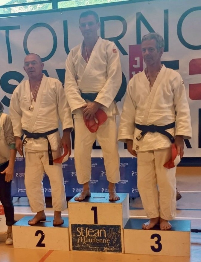 Image de l'actu 'Manu 2ème au Tournoi Vétéran de St Jean de Maurienne'