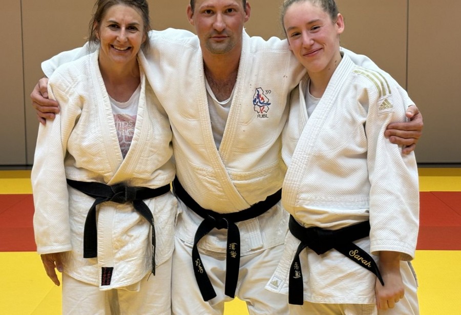 Passage de grade à Besançon : 4 nouvelles ceintures noires 2ème Dan