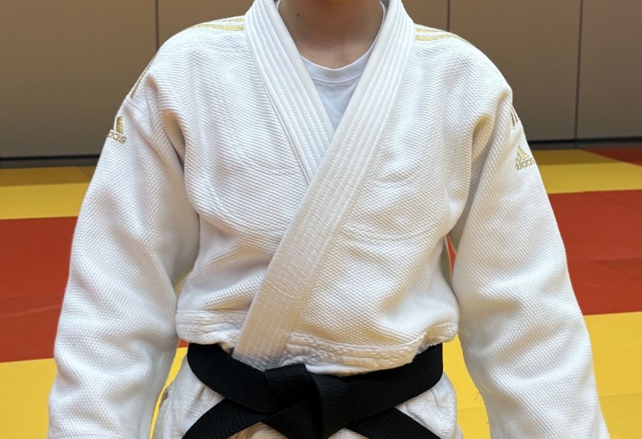 Remise de la ceinture noire 1er Dan à Eline CRETIN