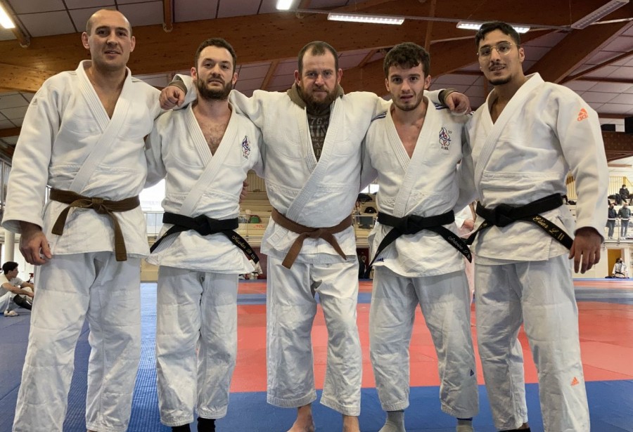 Résultats passage de grade et championnat par équipe BFC à Dijon
